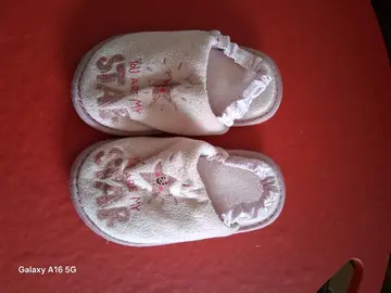 Chaussons enfant taille 28 - Re-Don