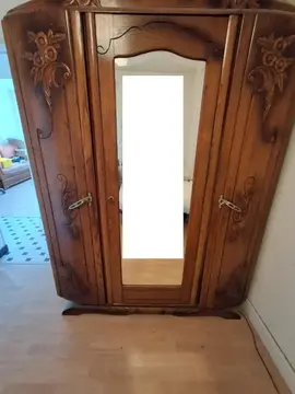ARMOIRE EN BOIS démontable, 3 parties avec glace centrale, hauteur 2metres