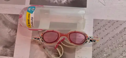Lunettes de piscine