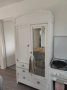armoire en bois