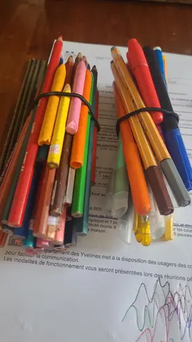 lot de crayons
