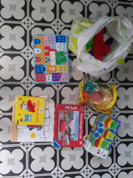 lot d'une douzaine de jeux 0-3 ans