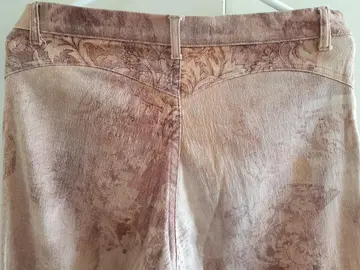 Jean taille haute 40 en coton , super bien coupé