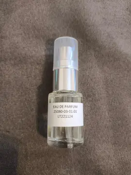 Eau de parfum notes agrumes