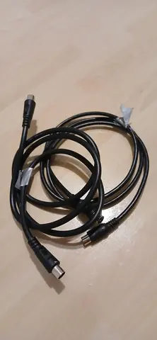 Lot 2 câbles TV