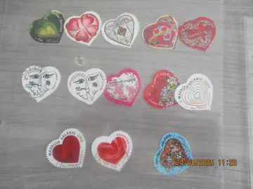 13 timbres oblitérés France "Coeurs"