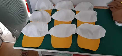 lot de 9 casquettes enfants