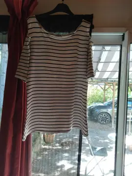lot de vêtements taille 44 46
