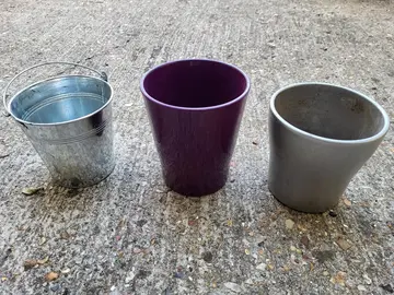 cachés pot
