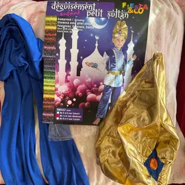 Coiffe et pantalon de déguisement