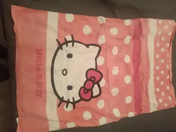 serviette de toilette hello Kitty