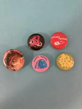 5 badges