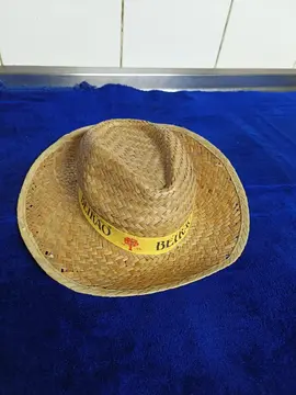chapeau