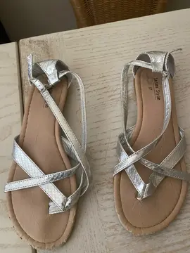 sandalettes