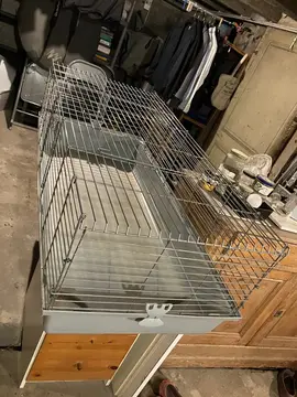 cage grand modèle : 122cm x 58cm x 45cm HT