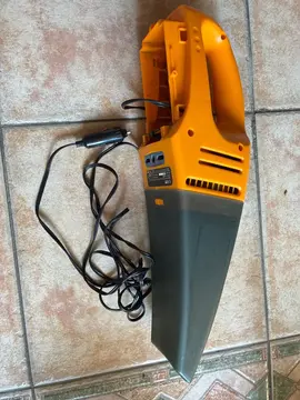 aspirateur pour voiture