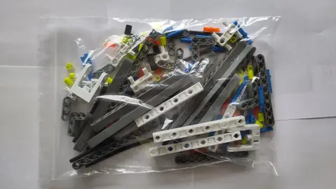 Pieces pour jeu de construction