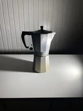 Donne cafetière italienne familiale