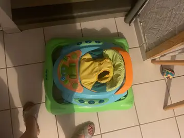 trotteur bébé