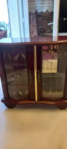 petite armoire à bijoux