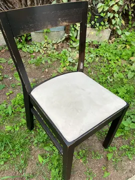 Chaise robuste