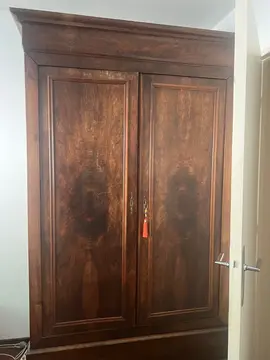très belle armoire