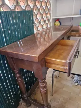 Console table bureau