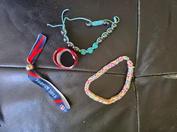 donne bracelet