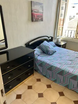 à donner chambre entière