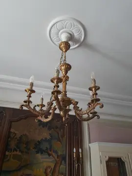 Lustre doré