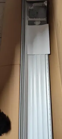 Donne coffre de volet roulant plus lames en aluminium 215/180