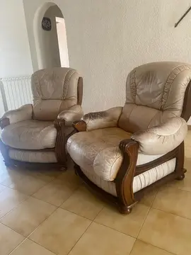 Deux fauteuils