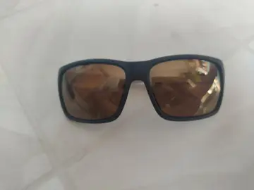 lunette polarisée vers le jaune