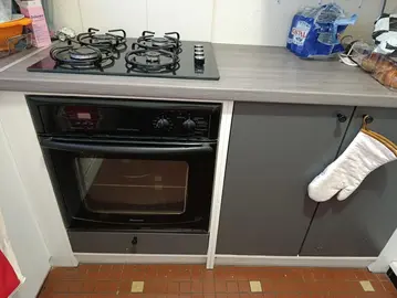 plaque de cuisson à gaz et four électrique