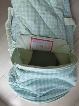 couffin bébé a utiliser pour des poupées