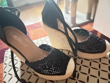 Chaussures 36 neuves