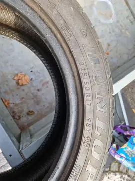 Pneus 225/50 R 17
