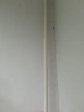Grande tringle à rideaux