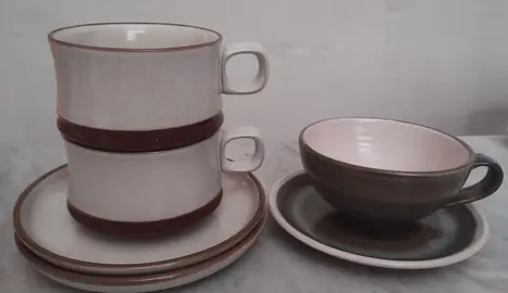 Tasses et soucoupes