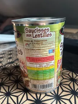 boîte de conserve de saucisses aux lentilles (non ouverte évidemment)