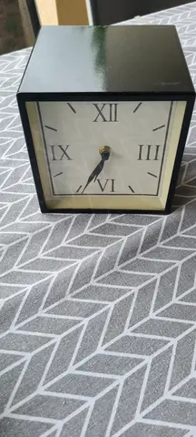 pendule carré