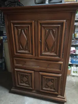 Armoire en bois