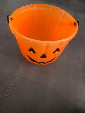Lot de 2 seaux "HALLOWEEN"