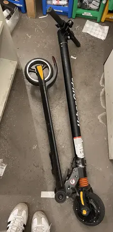 Trotinette Urbanglide RIDE 62S à réparer