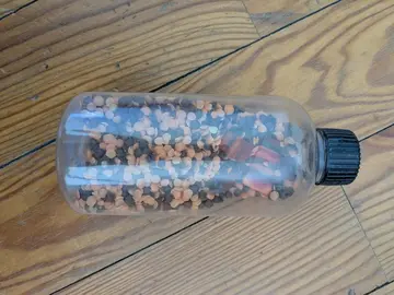 Jeu bébé à secouer