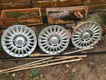 3 enjoliveurs pour ALFA ROMEO 147