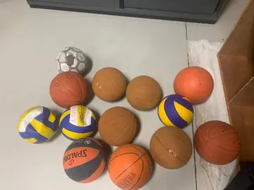 Donne plusieurs ballons hors d’usage