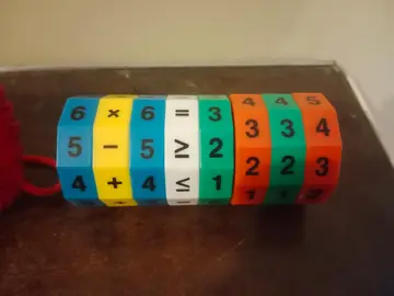 Jeu aimanté pour s'entraîner au calcul mental