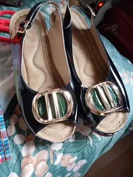 vêtements femme, chaussures