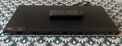 Lecteur CD/DVD/USB+ (LG DVX392H)